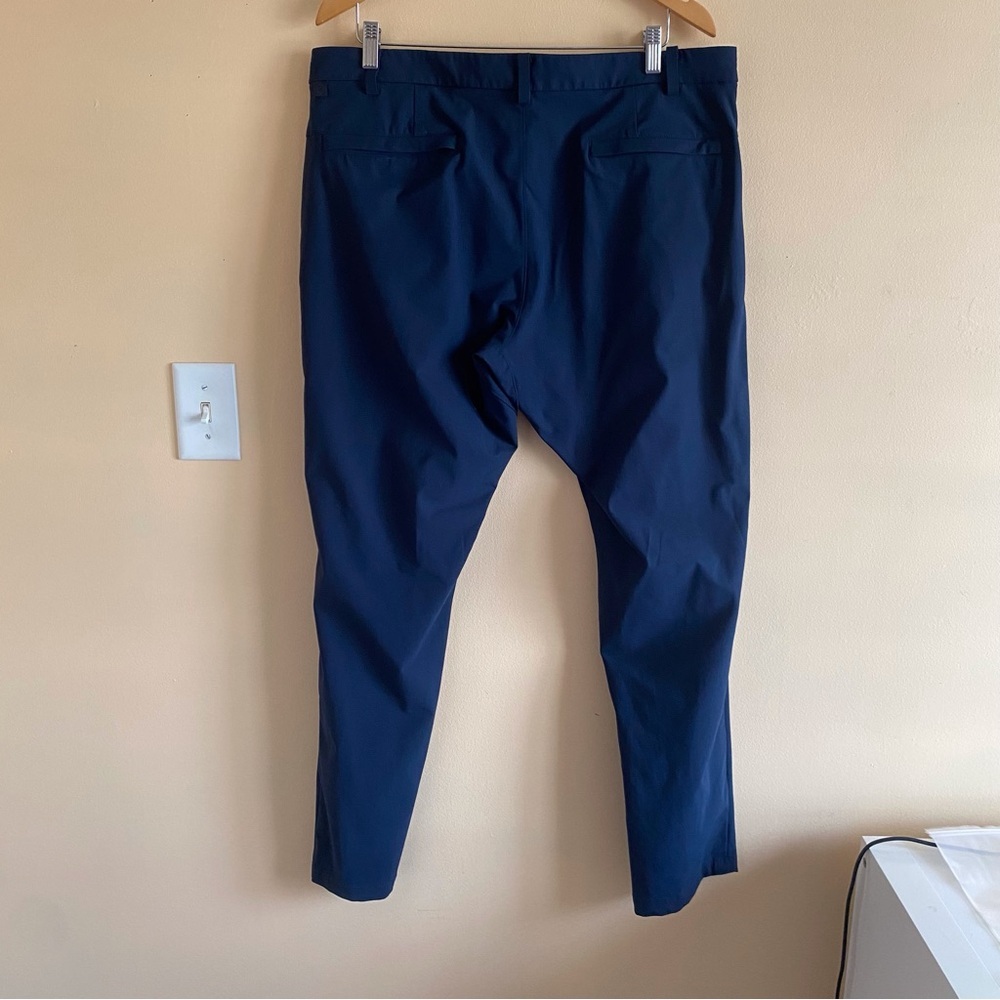 Lululemon Commission Pant Men 36 Classic *Warpstreme 32" True Navy Golf FLAW - Picture 3 of 13
